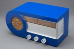 Bright Blue Plexon + Lucite CYARTS B Deluxe ”Bullet” Radio from 1946